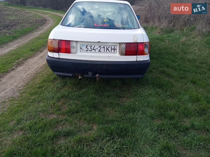Седан Audi 80 1988 в Тульчині