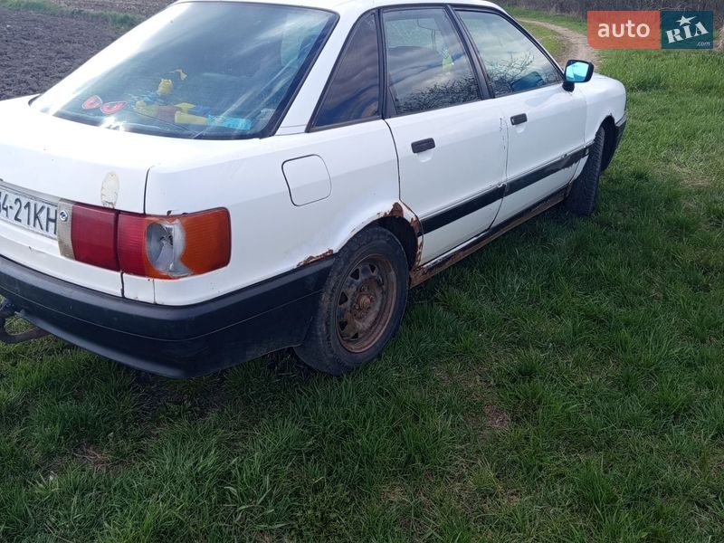 Седан Audi 80 1988 в Тульчині