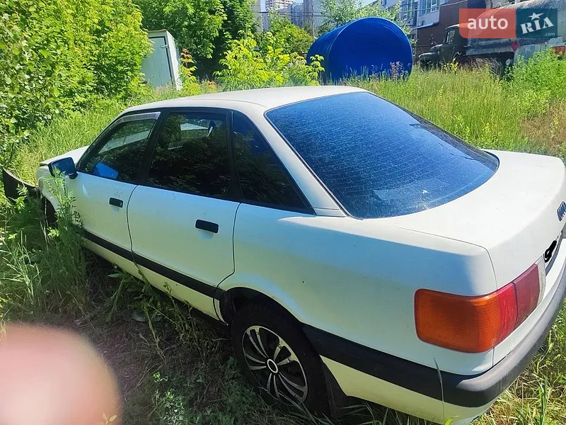 Audi 80