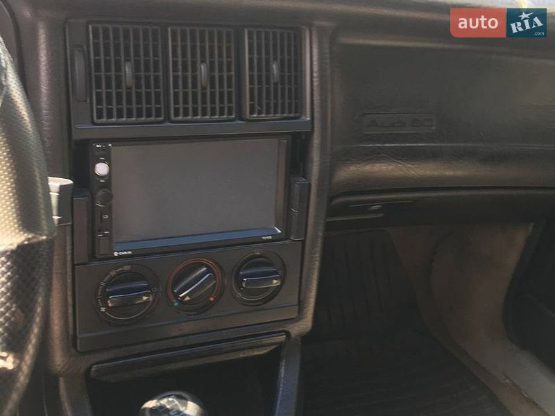 Седан Audi 80 1988 в Владимире