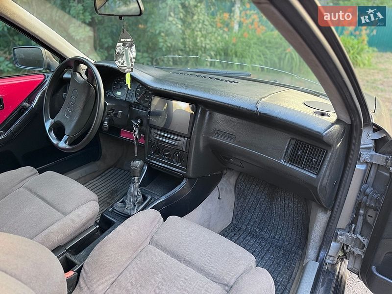 Седан Audi 80 1988 в Глобине