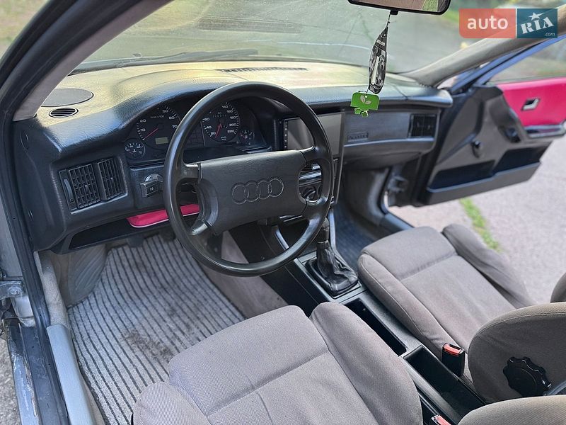Седан Audi 80 1988 в Глобине