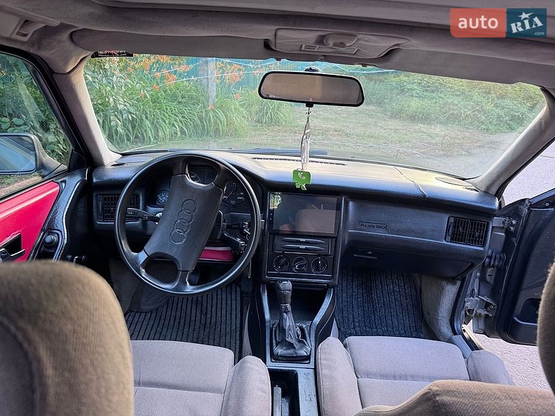 Седан Audi 80 1988 в Глобине