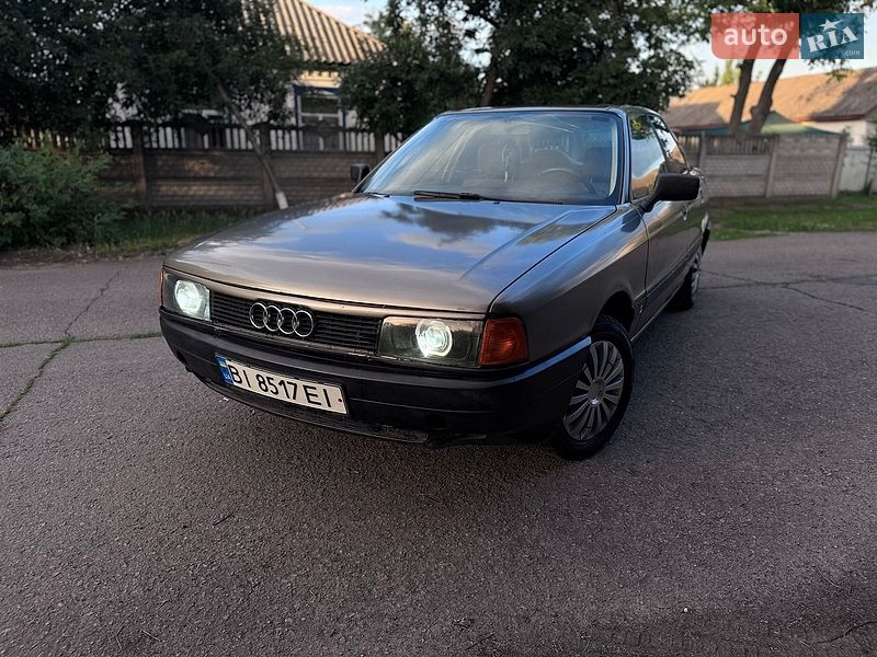 Седан Audi 80 1988 в Глобине
