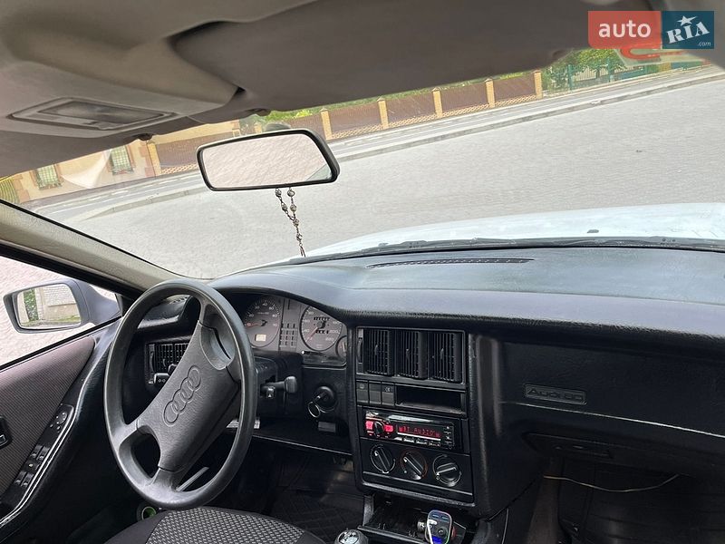 Седан Audi 80 1989 в Буську