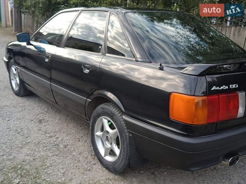 Седан Audi 80 1990 в Дунаевцах