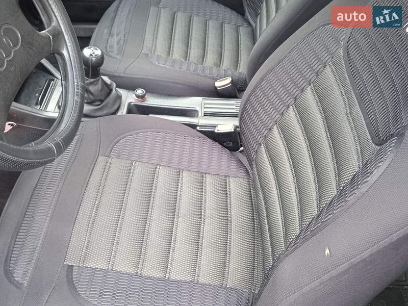 Седан Audi 80 1990 в Дунаевцах