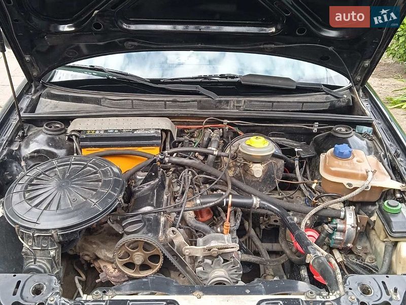 Седан Audi 80 1990 в Дунаевцах