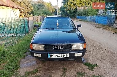 Седан Audi 80 1987 в Теофиполе