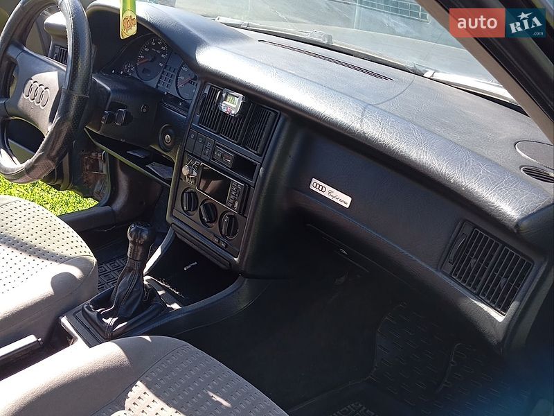 Седан Audi 80 1990 в Верховец