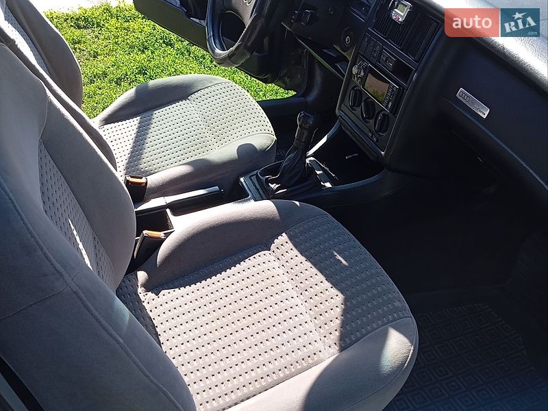 Седан Audi 80 1990 в Верховец