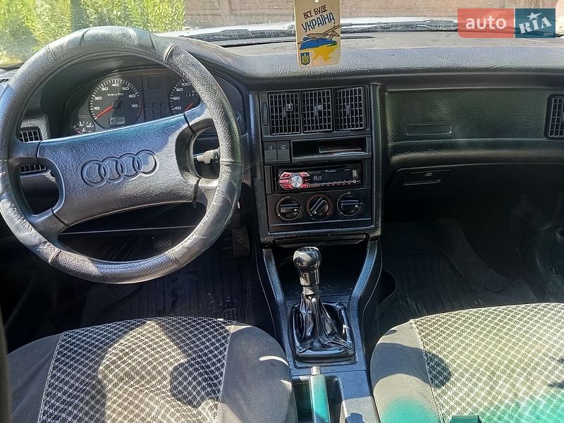 Седан Audi 80 1988 в Дрогобичі
