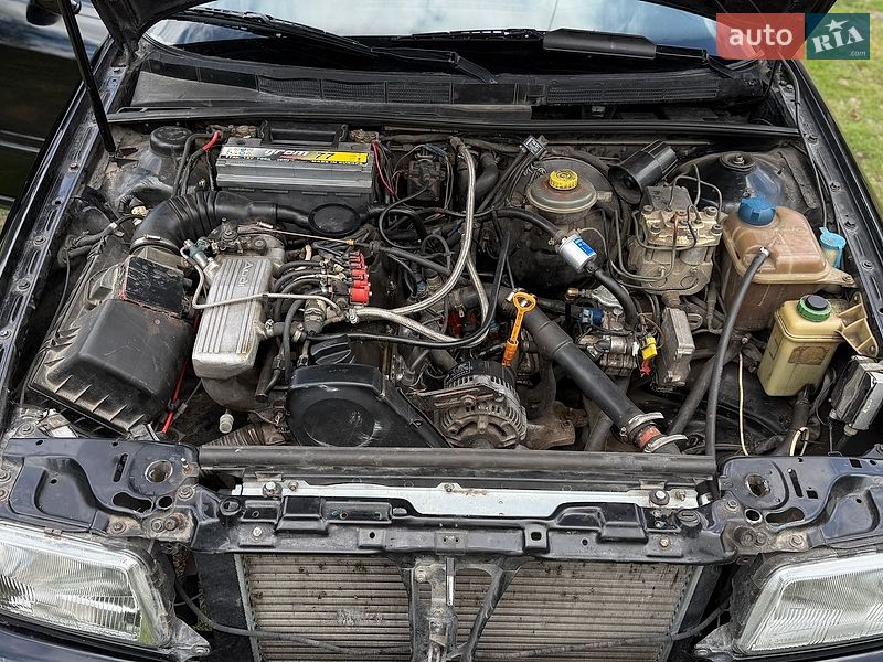 Седан Audi 80 1994 в Подволочиске