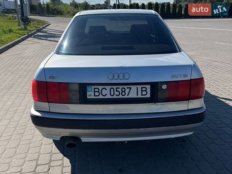 Седан Audi 80 1994 в Львове
