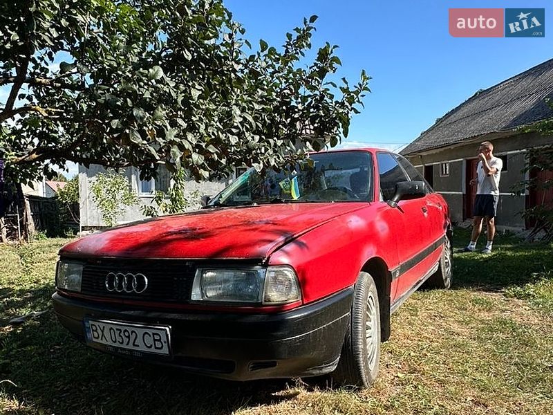 Седан Audi 80 1987 в Чемеровцах
