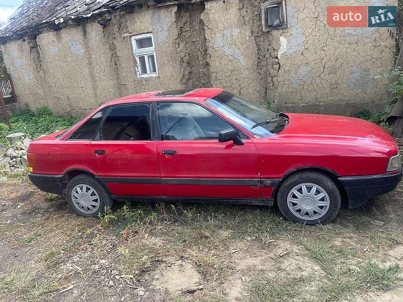 Седан Audi 80 1988 в Подвиноградове