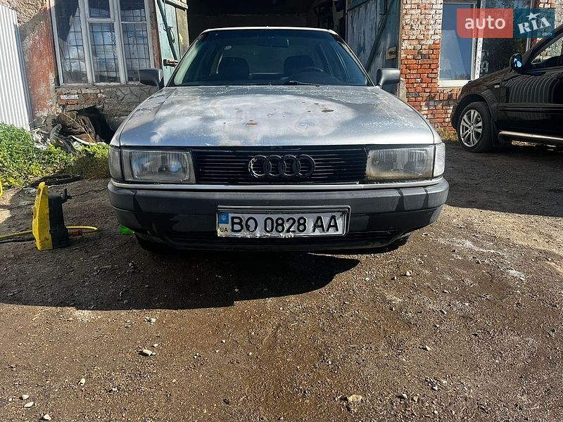 Седан Audi 80 1987 в Солотвині