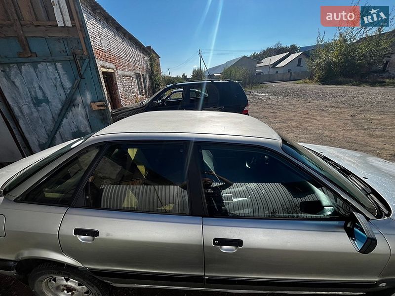 Седан Audi 80 1987 в Солотвині