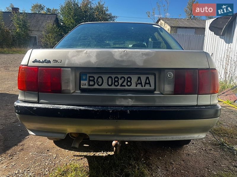 Седан Audi 80 1987 в Солотвині