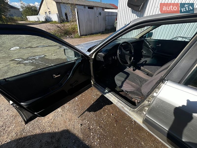 Седан Audi 80 1987 в Солотвині