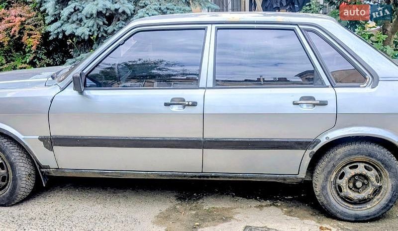 Седан Audi 80 1985 в Одессе