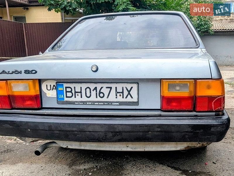 Седан Audi 80 1985 в Одессе