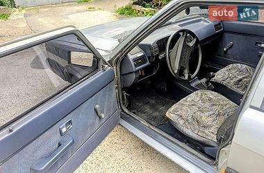 Седан Audi 80 1985 в Одессе