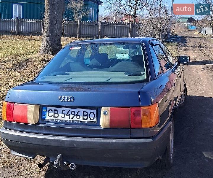 Седан Audi 80 1988 в Носовке
