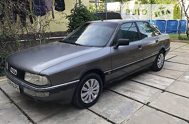 Audi 90  1989