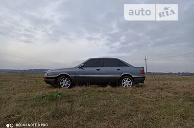 Audi 90  1990