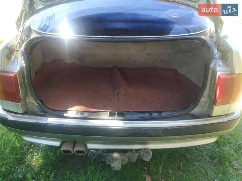 Седан Audi 90 1988 в Тростянце фото 10 Седан Audi 90 1988 в Тростянце
