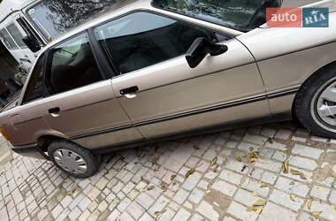 Седан Audi 90 1988 в Рівному