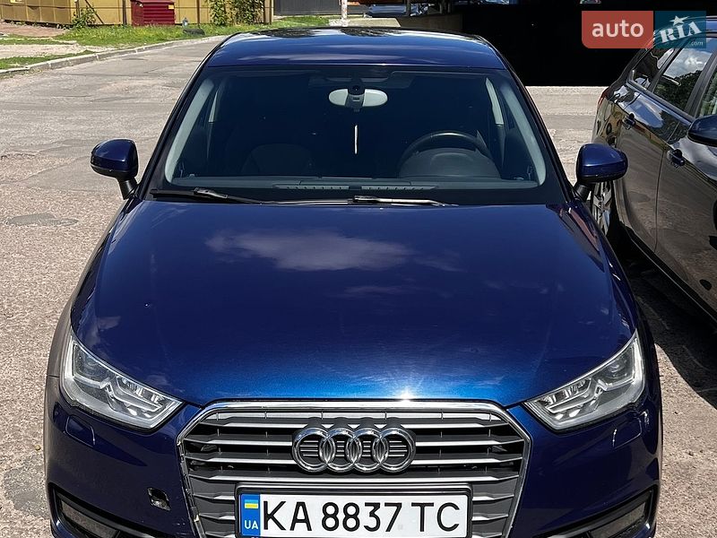Хэтчбек Audi A1