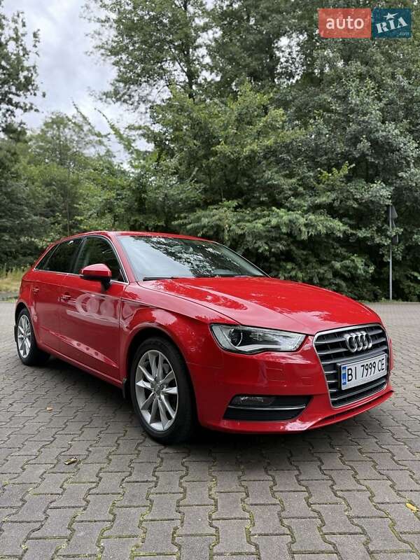 Лифтбек Audi A3 Sportback
