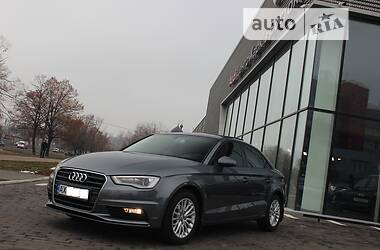 Седан Audi A3 2016 в Харькове