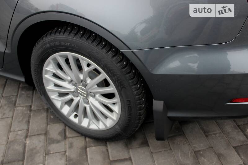 Седан Audi A3 2016 в Харькове