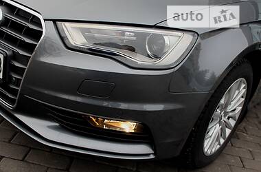 Седан Audi A3 2016 в Харькове