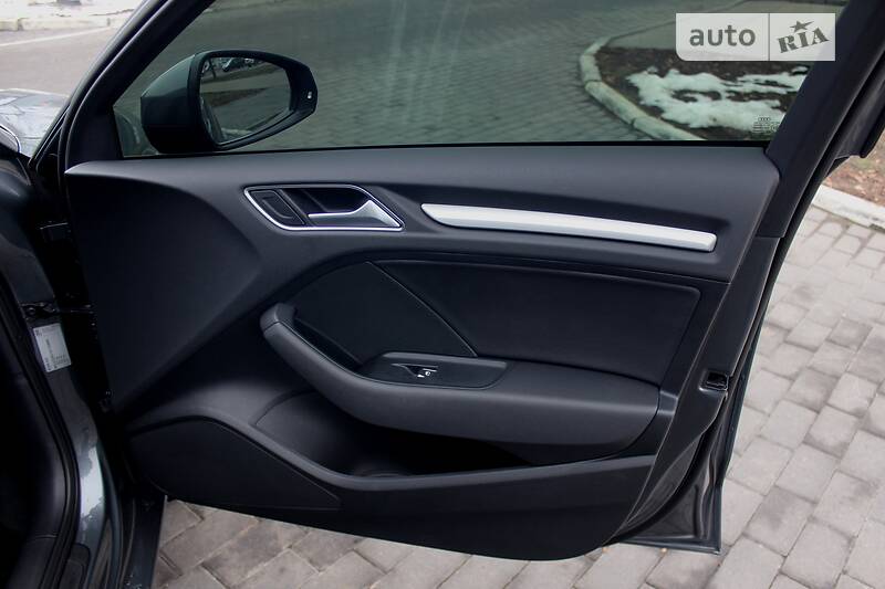 Седан Audi A3 2016 в Харькове