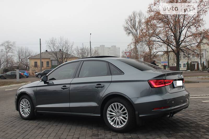 Седан Audi A3 2016 в Харькове