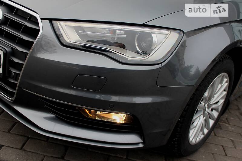 Седан Audi A3 2016 в Харькове