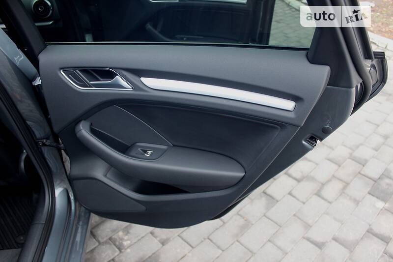 Седан Audi A3 2016 в Харькове