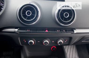 Седан Audi A3 2016 в Харькове