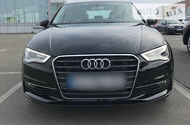 Audi A3 Dynamic  2015