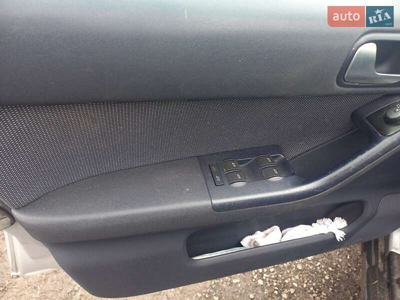 Хетчбек Audi A3 2002 в Лохвиці