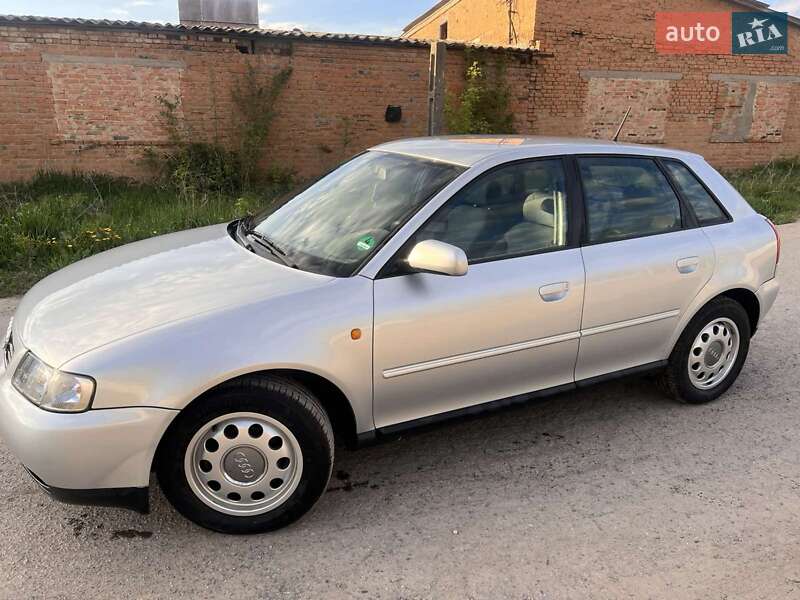 Хэтчбек Audi A3 2000 в Виннице