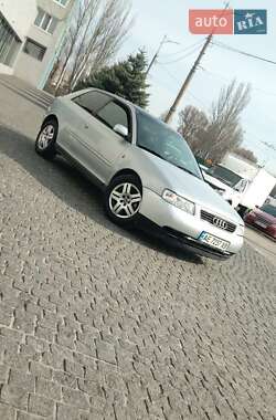 Audi A3  1998