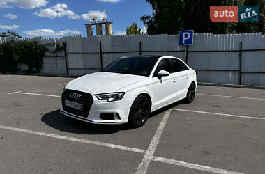 Audi A3  2016