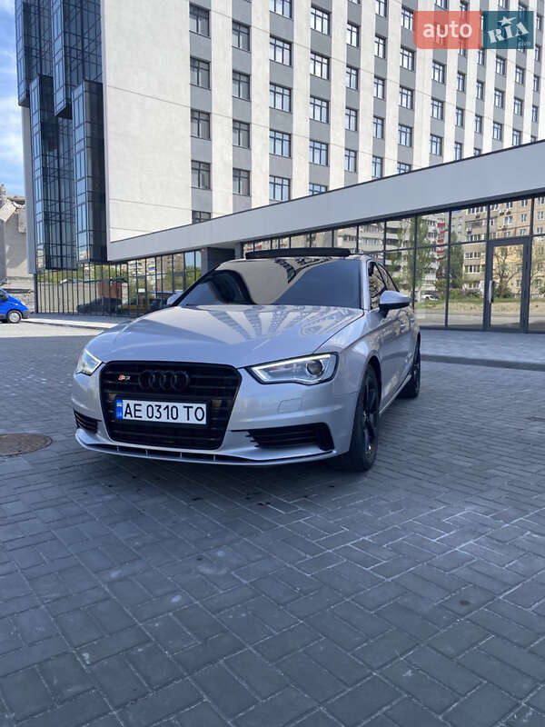 Седан Audi A3 2014 в Днепре