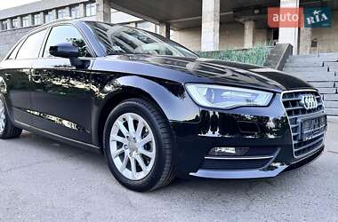 Audi A3  2016
