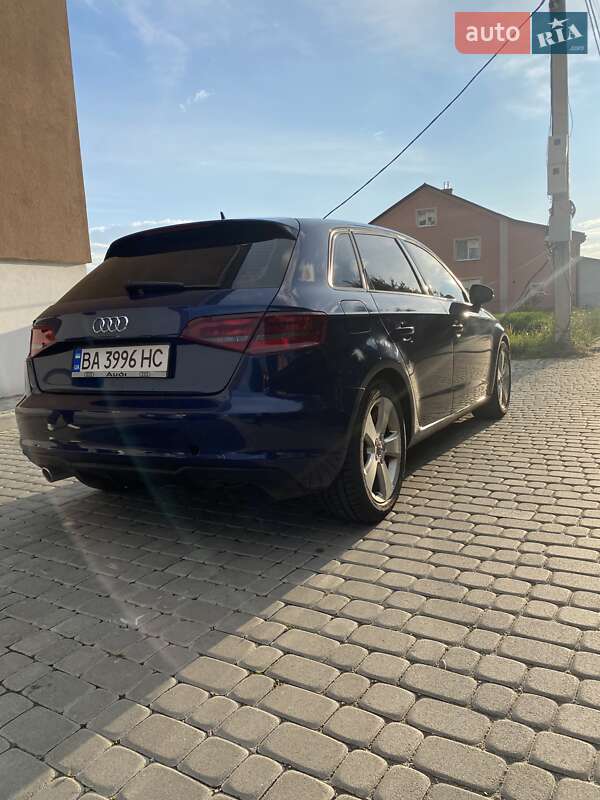 Хэтчбек Audi A3 2016 в Львове фото 5 Хэтчбек Audi A3 2016 в Львове